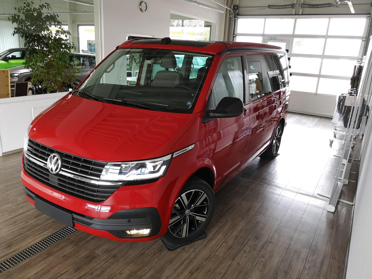 Volkswagen T6.1 California Coast DSG*SONDERZINSAKTION 3,99% - Pasažieru furgons: foto 4 Volkswagen T6.1 California Coast DSG*SONDERZINSAKTION 3,99% - Pasažieru furgons: foto 4