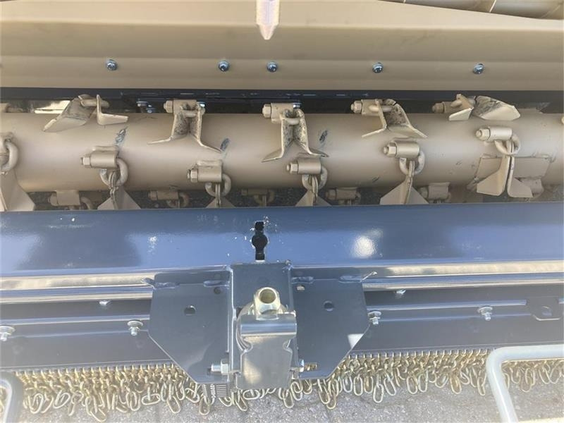 Zāles pļāvējs Amazone Profihopper 4WDi 1250 Smartline: foto 14 Zāles pļāvējs Amazone Profihopper 4WDi 1250 Smartline: foto 14