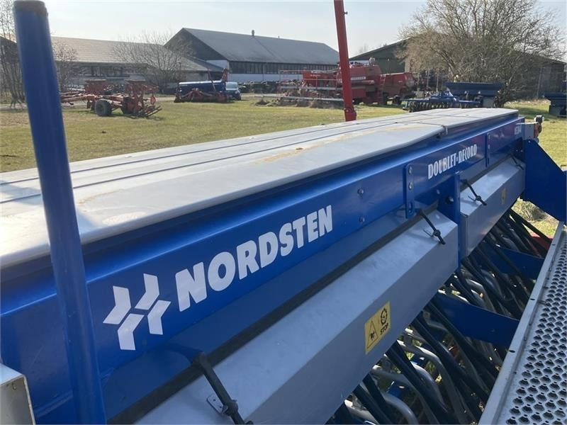 He-Va Doublet COMBI-SEEDER VB 4M - Kombinētā sējmašīna: foto 5 He-Va Doublet COMBI-SEEDER VB 4M - Kombinētā sējmašīna: foto 5