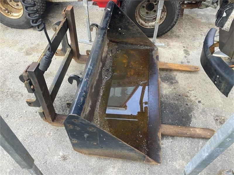 Komunālā/ Specializētā tehnika Timan Tool-Trac 245: foto 12