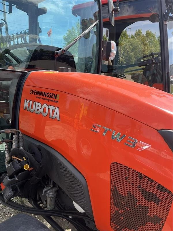 Kubota STW37 Kun 1145 timer - Komunālais traktors: foto 5 Kubota STW37 Kun 1145 timer - Komunālais traktors: foto 5
