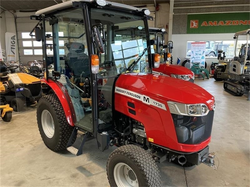Massey Ferguson 1735M HC - Komunālais traktors: foto 1 Massey Ferguson 1735M HC - Komunālais traktors: foto 1