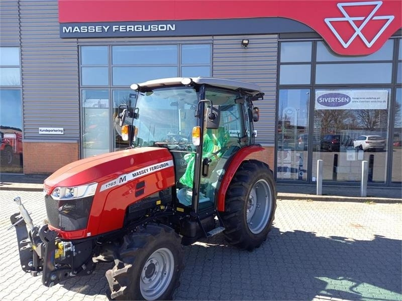 Massey Ferguson 1765 M HC - Komunālais traktors: foto 3 Massey Ferguson 1765 M HC - Komunālais traktors: foto 3
