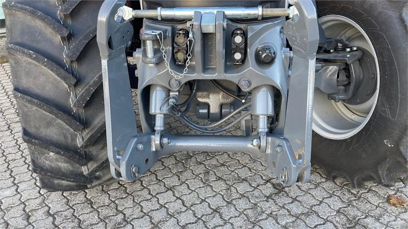 Massey Ferguson 6S.165 Dyna 6 Exclusive - Traktors: foto 4 Massey Ferguson 6S.165 Dyna 6 Exclusive - Traktors: foto 4