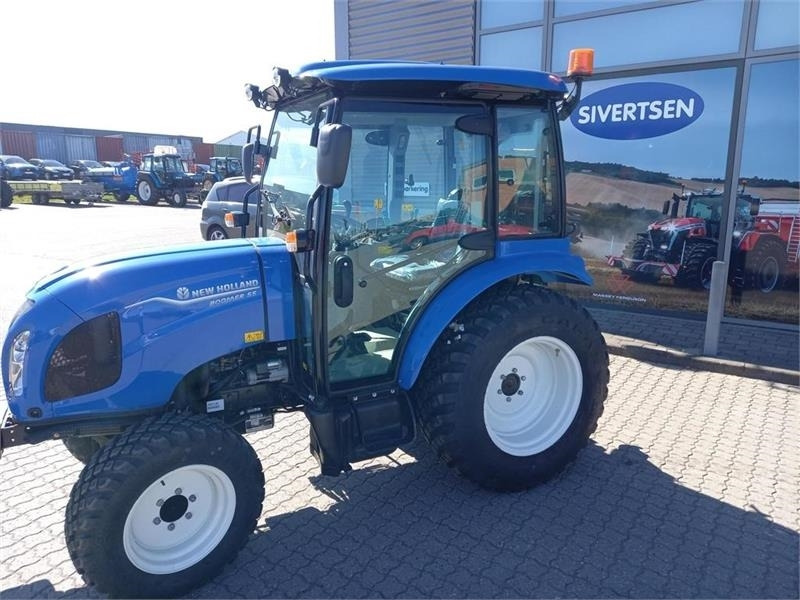 New Holland Boomer 55 - Komunālais traktors: foto 3 New Holland Boomer 55 - Komunālais traktors: foto 3