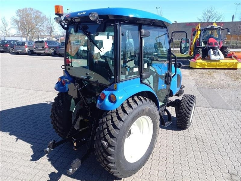 New Holland Boomer 55 - Komunālais traktors: foto 5 New Holland Boomer 55 - Komunālais traktors: foto 5