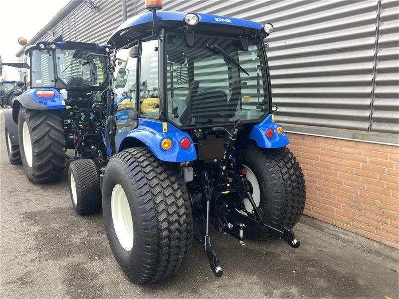 New Holland Boomer 55 - Komunālais traktors: foto 2 New Holland Boomer 55 - Komunālais traktors: foto 2