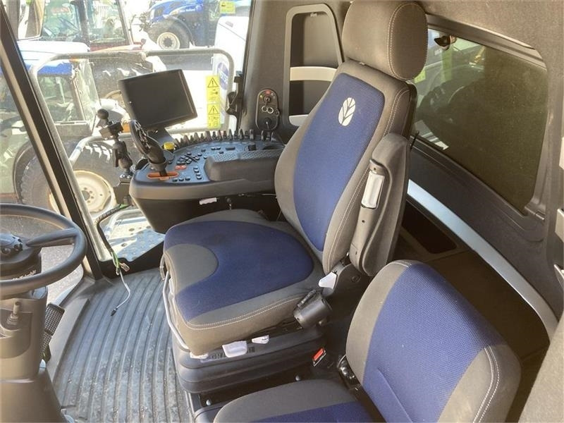 New Holland CX 8.70 SLH - Labības kombains: foto 4 New Holland CX 8.70 SLH - Labības kombains: foto 4