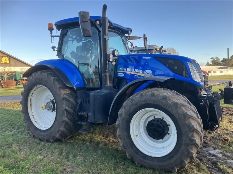 New Holland T7.270 AUTO COMMAND - Traktors: foto 2 New Holland T7.270 AUTO COMMAND - Traktors: foto 2