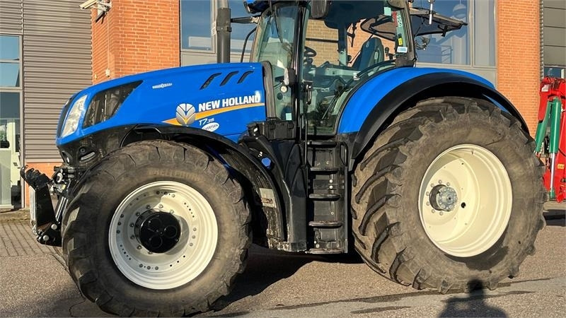 New Holland T7.315 HD AutoComand - Traktors: foto 1 New Holland T7.315 HD AutoComand - Traktors: foto 1