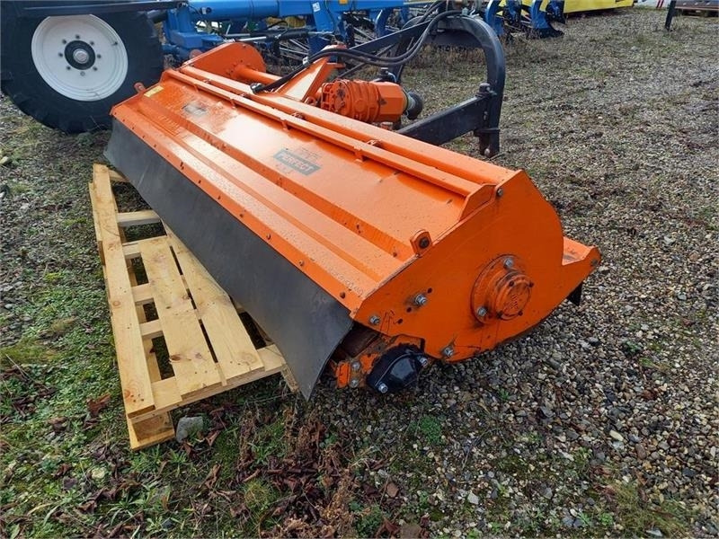 Perfect KT-300 Heavy-Duty. Hy-sideforskydning - Pļaujmašīna-smalcinātājs: foto 4 Perfect KT-300 Heavy-Duty. Hy-sideforskydning - Pļaujmašīna-smalcinātājs: foto 4