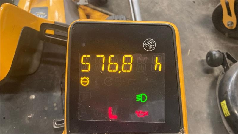 Stiga Park Pro 540IX 4WD 125 Combi Pro el. - Zāles pļāvējs: foto 4 Stiga Park Pro 540IX 4WD 125 Combi Pro el. - Zāles pļāvējs: foto 4