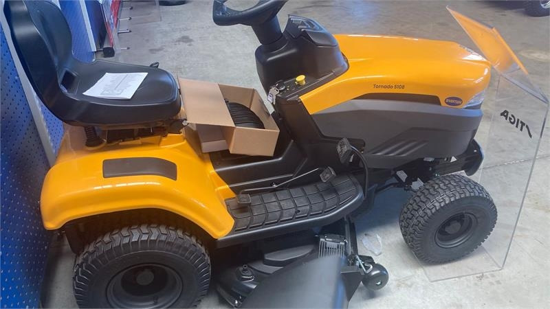 Stiga Tornado 5108 - Komunālais traktors: foto 3 Stiga Tornado 5108 - Komunālais traktors: foto 3