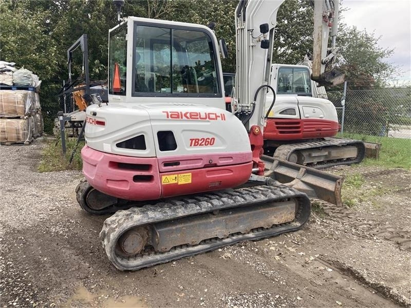 Takeuchi TB260 - Mini-ekskavators: foto 3 Takeuchi TB260 - Mini-ekskavators: foto 3