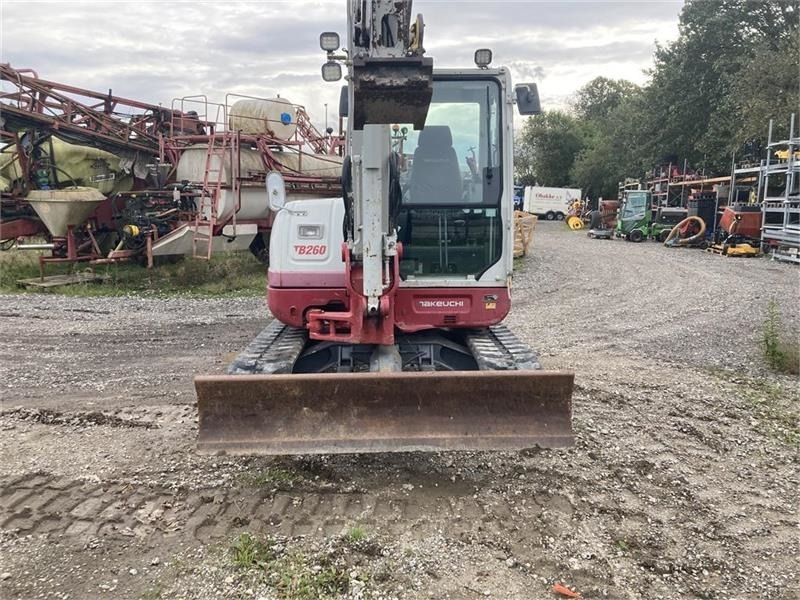 Takeuchi TB260 - Mini-ekskavators: foto 4 Takeuchi TB260 - Mini-ekskavators: foto 4