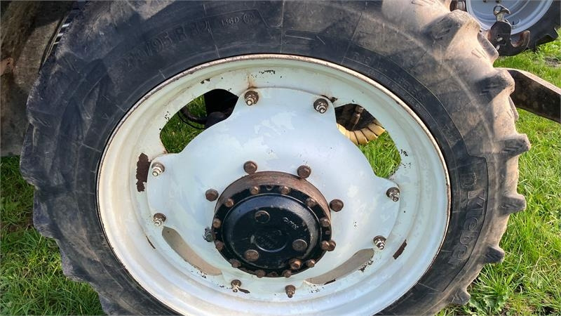 Taurus 270/95R32 - 300/95R46 - Riepa - Lauksaimniecības tehnika: foto 5 Taurus 270/95R32 - 300/95R46 - Riepa - Lauksaimniecības tehnika: foto 5