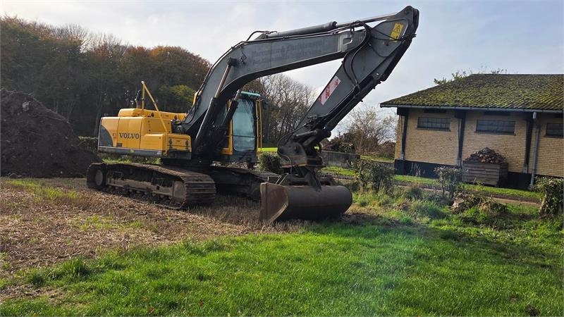 Volvo EC210 BLC - Kāpurķēžu ekskavators: foto 2 Volvo EC210 BLC - Kāpurķēžu ekskavators: foto 2