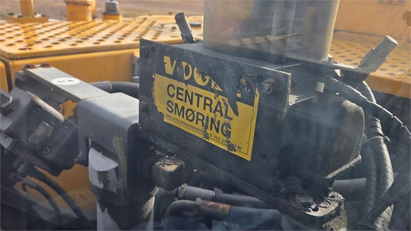 Volvo EC210 BLC - Kāpurķēžu ekskavators: foto 5 Volvo EC210 BLC - Kāpurķēžu ekskavators: foto 5