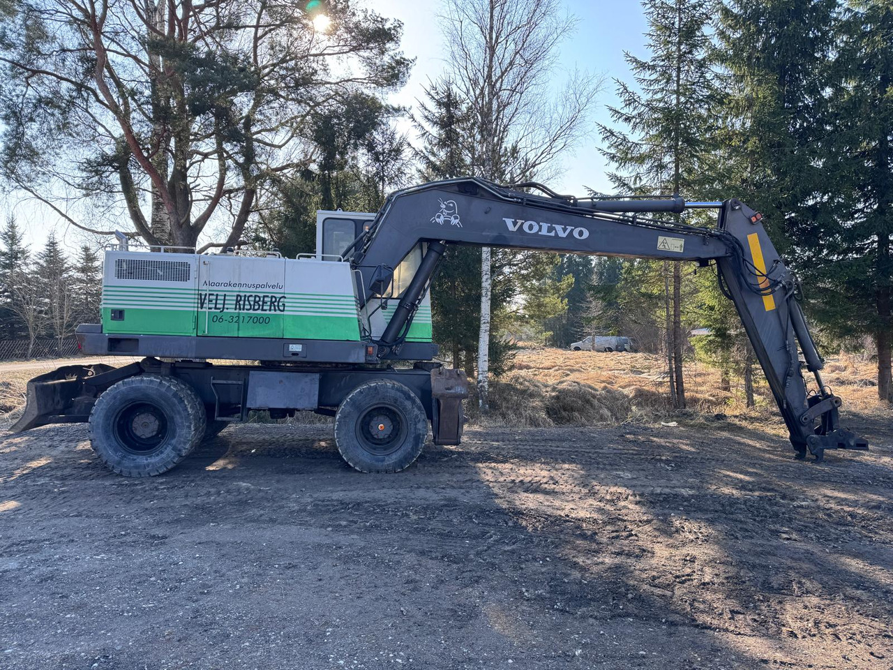 VOLVO EW200 - Riteņu ekskavators: foto 5 VOLVO EW200 - Riteņu ekskavators: foto 5