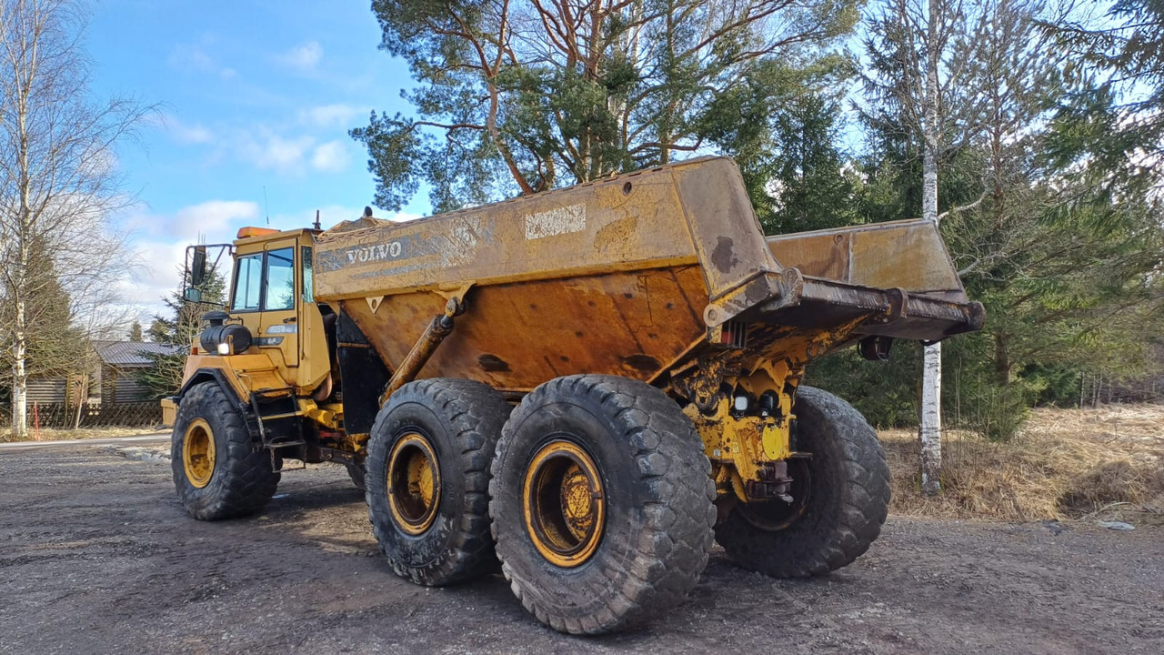 Volvo A25C 6X6 - Artikulētias pašizgāzējs: foto 3 Volvo A25C 6X6 - Artikulētias pašizgāzējs: foto 3