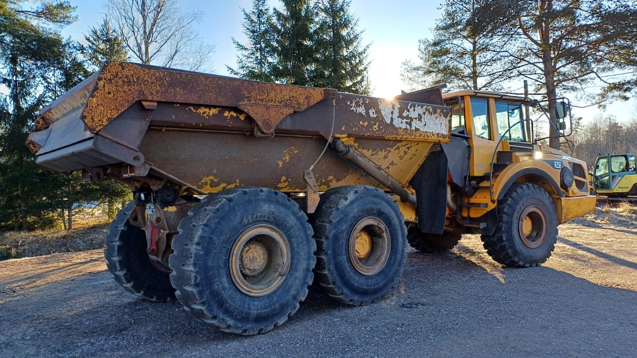 Volvo A25F - Artikulētias pašizgāzējs: foto 4 Volvo A25F - Artikulētias pašizgāzējs: foto 4