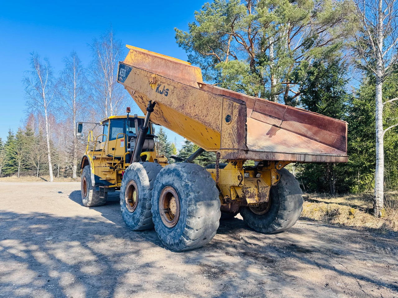 Volvo A35D - Artikulētias pašizgāzējs: foto 4 Volvo A35D - Artikulētias pašizgāzējs: foto 4