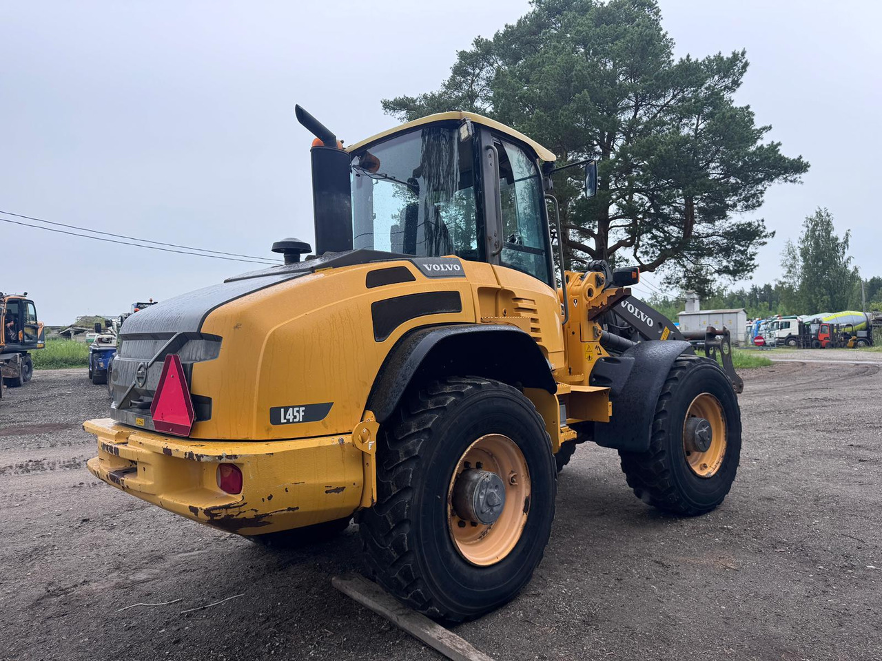Volvo L45F-TP/S - Riteņu iekrāvējs: foto 4 Volvo L45F-TP/S - Riteņu iekrāvējs: foto 4
