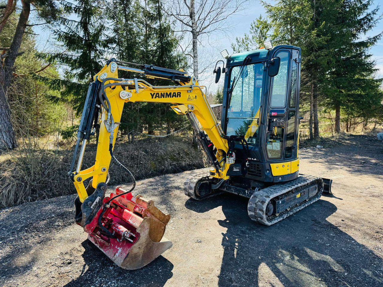 YANMAR VIO23-6 - Mini-ekskavators: foto 1 YANMAR VIO23-6 - Mini-ekskavators: foto 1
