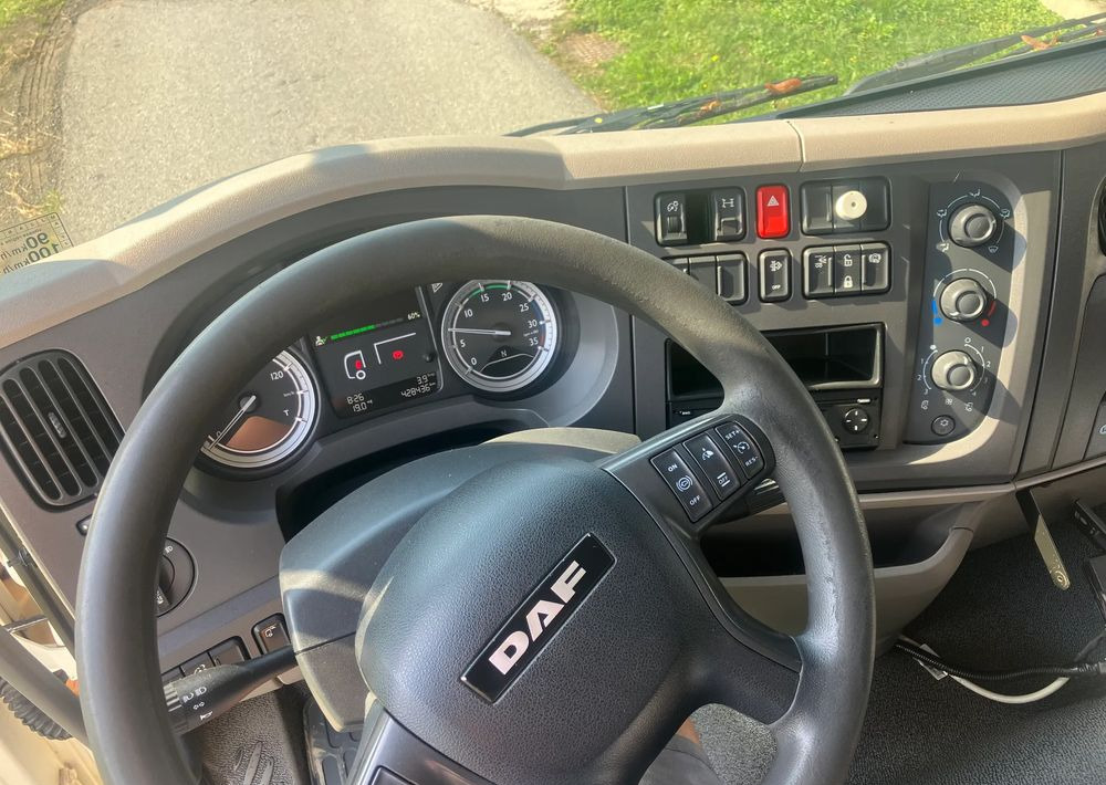 DAF DAF LF 180 kurierka kontener 18 palet - Kravas automašīna ar slēgto virsbūvi: foto 3 DAF DAF LF 180 kurierka kontener 18 palet - Kravas automašīna ar slēgto virsbūvi: foto 3
