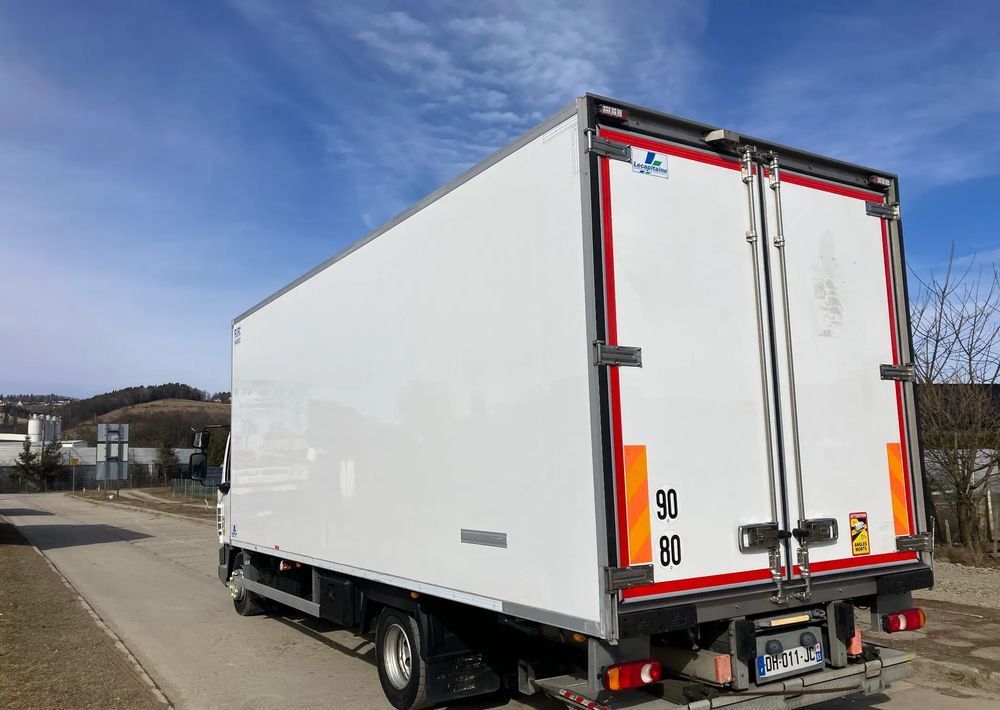 DAF Daf LF 12.210 chłodnia multi temperatura 16 palet - Kravas automašīna refrižerators: foto 4 DAF Daf LF 12.210 chłodnia multi temperatura 16 palet - Kravas automašīna refrižerators: foto 4