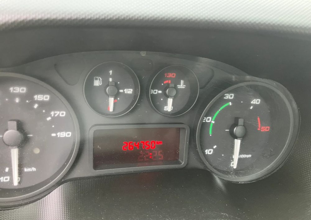 Iveco DAILY 35C13 ramo do zabudowy kiper wywrotka - Šasija kravas automašīna: foto 5 Iveco DAILY 35C13 ramo do zabudowy kiper wywrotka - Šasija kravas automašīna: foto 5