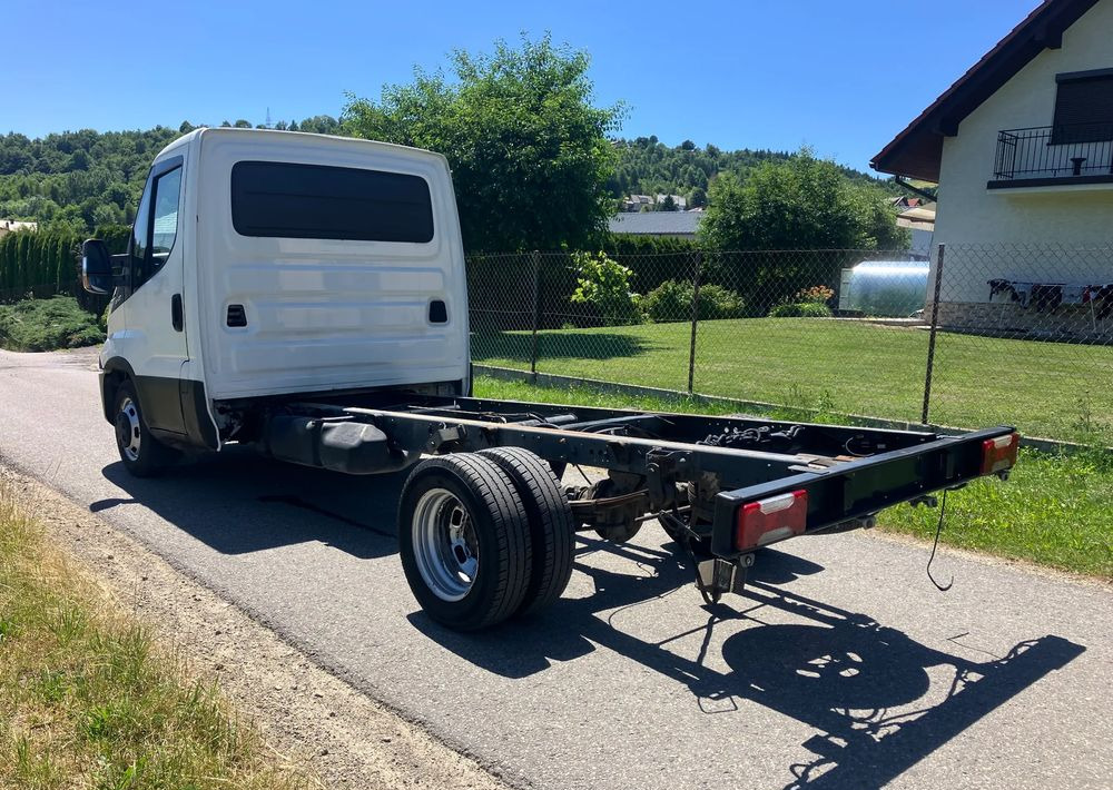 Iveco DAILY 35C13 ramo do zabudowy kiper wywrotka - Šasija kravas automašīna: foto 4 Iveco DAILY 35C13 ramo do zabudowy kiper wywrotka - Šasija kravas automašīna: foto 4