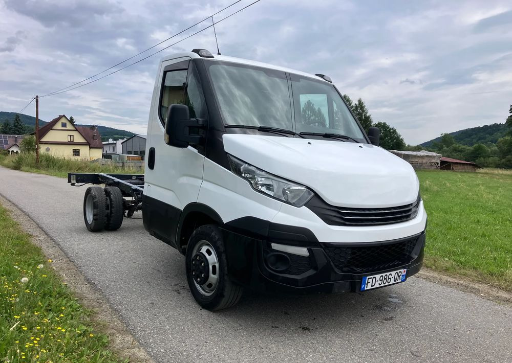 Iveco DAILY 35C14 ramo do zabudowy kiper wywrotka - Šasija kravas automašīna: foto 2 Iveco DAILY 35C14 ramo do zabudowy kiper wywrotka - Šasija kravas automašīna: foto 2