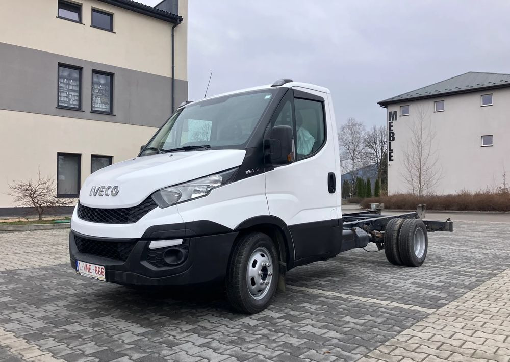 Iveco DAILY 35C14 ramo do zabudowy kiper wywrotka - Šasija kravas automašīna: foto 1 Iveco DAILY 35C14 ramo do zabudowy kiper wywrotka - Šasija kravas automašīna: foto 1
