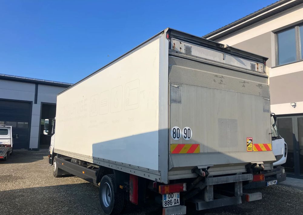 Mercedes-Benz Atego 1218 kurierka kontener - Kravas automašīna ar slēgto virsbūvi: foto 3 Mercedes-Benz Atego 1218 kurierka kontener - Kravas automašīna ar slēgto virsbūvi: foto 3