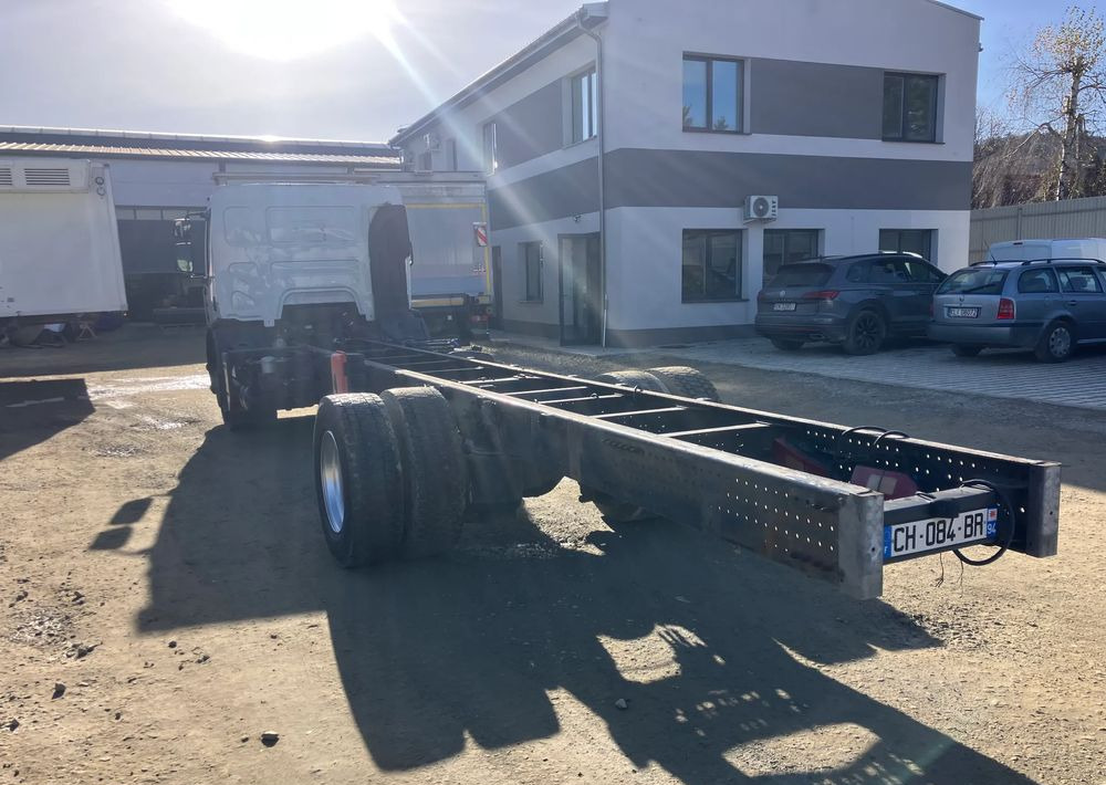 Renault RENAULT Premium 280 ramo do zabudowy - Šasija kravas automašīna: foto 3 Renault RENAULT Premium 280 ramo do zabudowy - Šasija kravas automašīna: foto 3