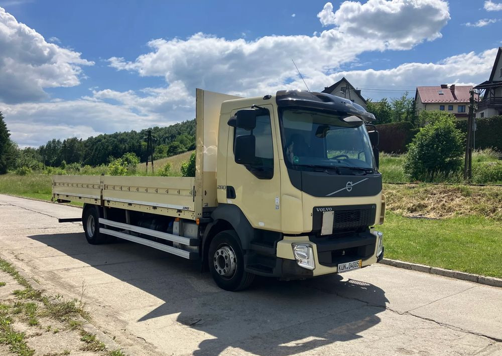 Volvo FL 280 skrzynia burtówka laweta - Bortu kravas automašīna/ Platforma: foto 2 Volvo FL 280 skrzynia burtówka laweta - Bortu kravas automašīna/ Platforma: foto 2