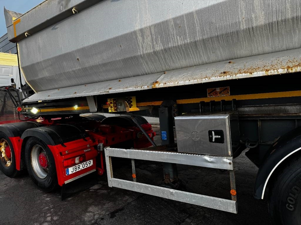 Istrail TIPPVAGN SEMITRAILER - Puspiekabe pašizgāzējs: foto 4 Istrail TIPPVAGN SEMITRAILER - Puspiekabe pašizgāzējs: foto 4
