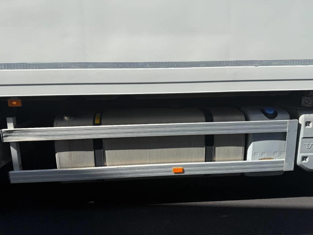 Volvo FH 540 6x2 - Kravas automašīna ar slēgto virsbūvi: foto 3 Volvo FH 540 6x2 - Kravas automašīna ar slēgto virsbūvi: foto 3