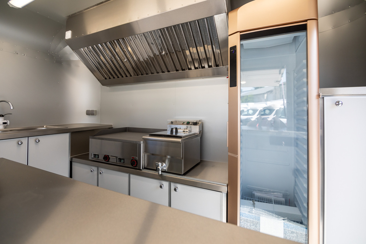 Jaunā Tirdzniecības piekabe Airstream Style Mirage Mirage: foto 14