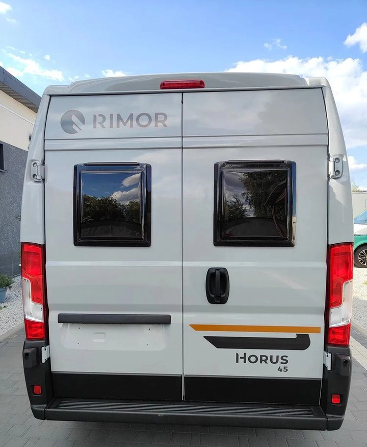 Jaunā Auto kemperis Fiat Ducato Rimor Horus 45 NEW AUTOMAT Grau Truma Diesel Lampen FULL LED 4-Sitzer: foto 6