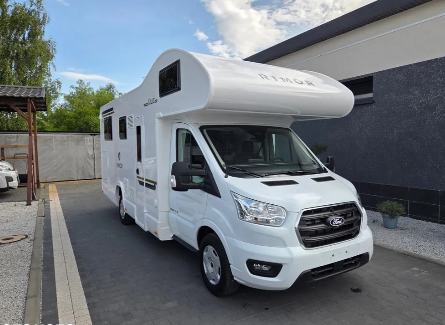 RIMOR Rimor KILIG 695 NEW Retrofitted 5-Passenger Winterized Camera Navigation - Auto kemperis: foto 1 RIMOR Rimor KILIG 695 NEW Retrofitted 5-Passenger Winterized Camera Navigation - Auto kemperis: foto 1