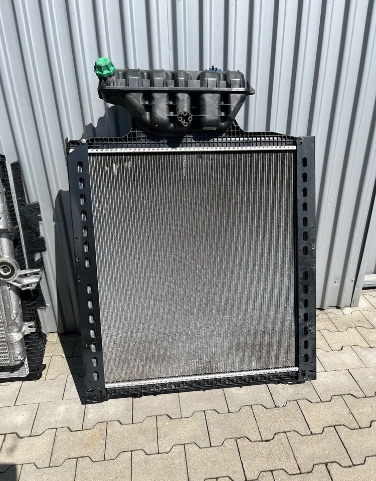 Chłodnica wody MAN TG3 TGX nowy model - Radiators - Kravas automašīna: foto 2 Chłodnica wody MAN TG3 TGX nowy model - Radiators - Kravas automašīna: foto 2