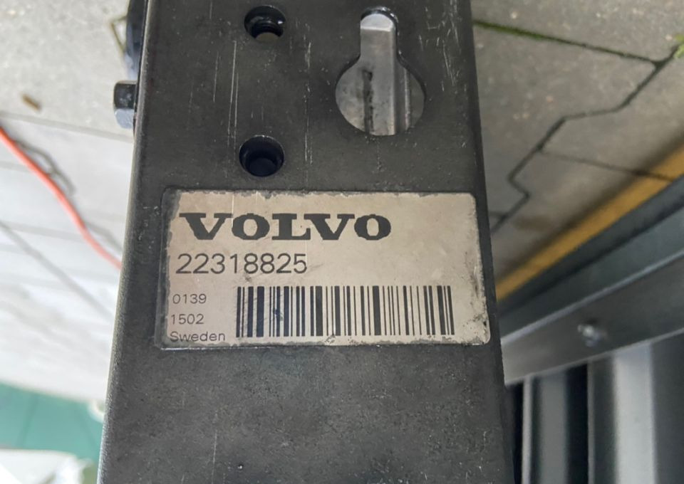 Chłodnica wody Volvo FH 4 euro 6 - Radiators - Vieglā automašīna: foto 3 Chłodnica wody Volvo FH 4 euro 6 - Radiators - Vieglā automašīna: foto 3