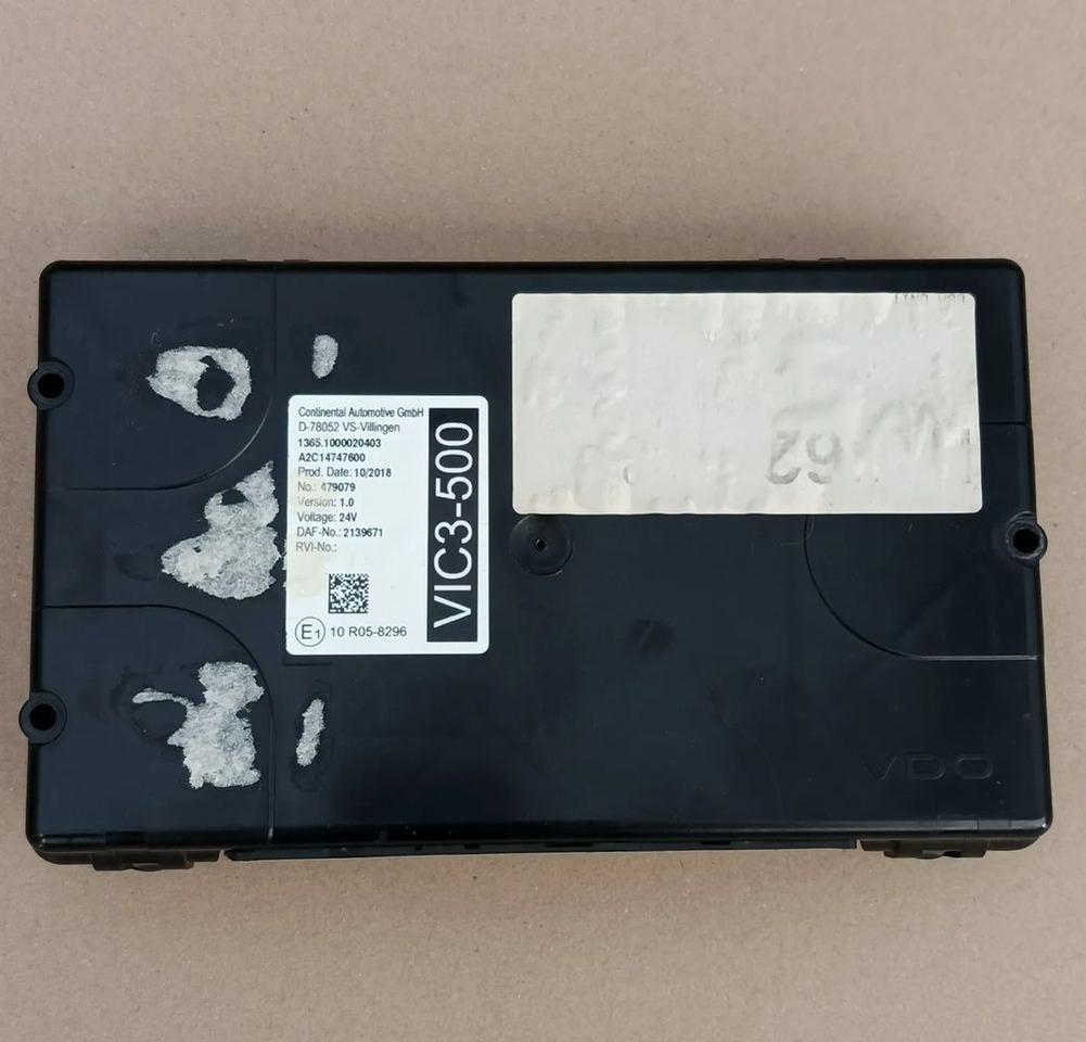 DAF XF 106 EURO 6 MX13 KOMPUTER STEROWNIK MODUŁ VIC3-500 2137691 - Elektroniskais vadības bloks (ECU) - Kravas automašīna: foto 1 DAF XF 106 EURO 6 MX13 KOMPUTER STEROWNIK MODUŁ VIC3-500 2137691 - Elektroniskais vadības bloks (ECU) - Kravas automašīna: foto 1