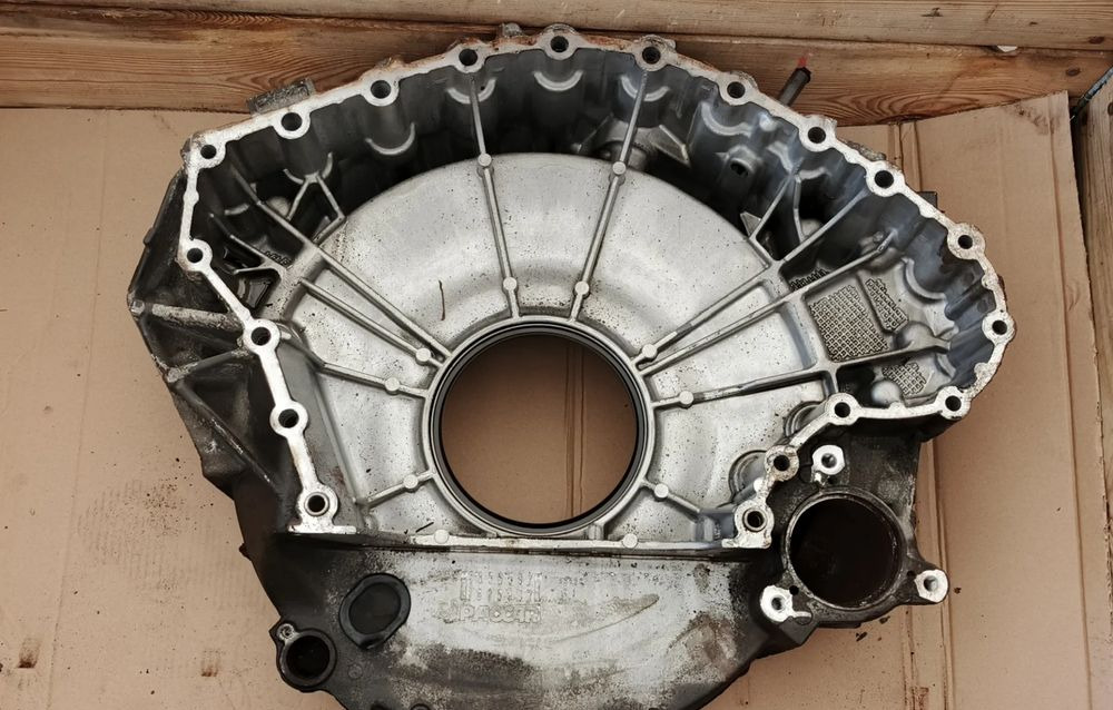 DAF XF 106 EURO 6 MX13 OBUDOWA SPRZĘGŁA - Dzinējs - Kravas automašīna: foto 1 DAF XF 106 EURO 6 MX13 OBUDOWA SPRZĘGŁA - Dzinējs - Kravas automašīna: foto 1