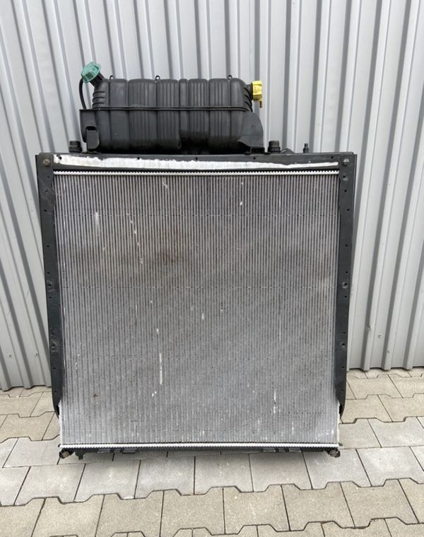 Komplet chłodnic MAN TGX euro 6 chłodnice 90cm - Radiators - Vieglā automašīna: foto 1 Komplet chłodnic MAN TGX euro 6 chłodnice 90cm - Radiators - Vieglā automašīna: foto 1