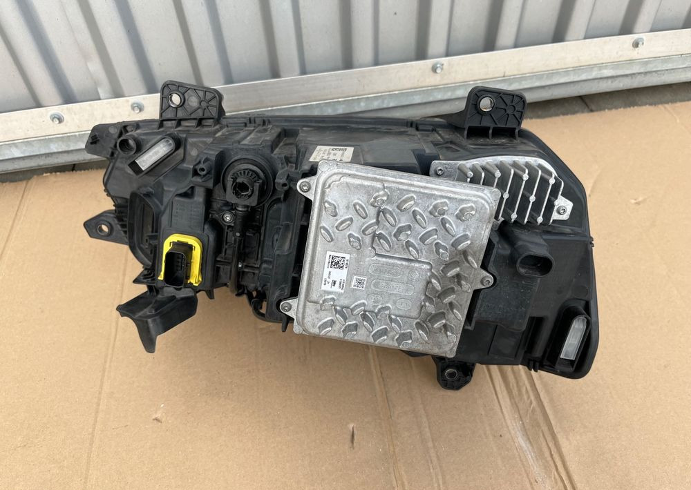 Lamp LED DAF XG XG+ XF prawa reflektor oryginał - Gaismas/ Apgaismojums - Kravas automašīna: foto 2 Lamp LED DAF XG XG+ XF prawa reflektor oryginał - Gaismas/ Apgaismojums - Kravas automašīna: foto 2