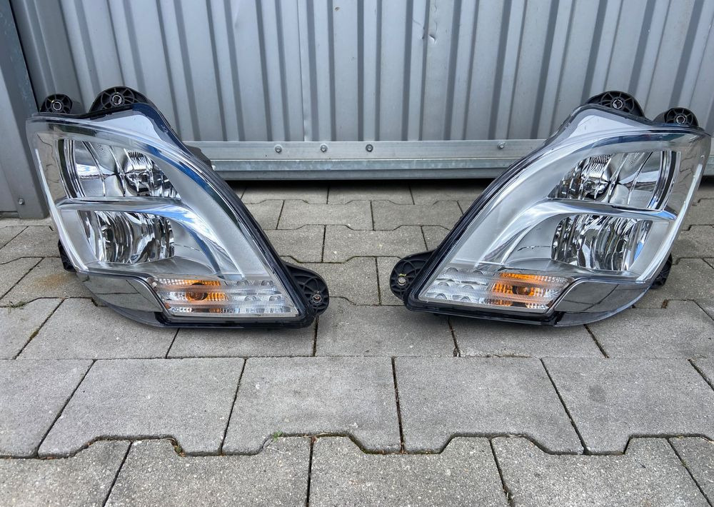 Lampy LED DAF XF 106 euro 6 komplet reflektory - Gaismas/ Apgaismojums - Kravas automašīna: foto 1 Lampy LED DAF XF 106 euro 6 komplet reflektory - Gaismas/ Apgaismojums - Kravas automašīna: foto 1