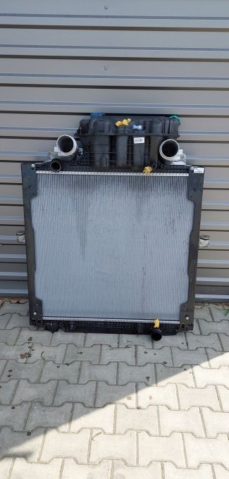 MAN TGS TG3 NOWY MODEL CHŁODNICA CHŁODNICE KOMPLET - Radiators - Kravas automašīna: foto 1 MAN TGS TG3 NOWY MODEL CHŁODNICA CHŁODNICE KOMPLET - Radiators - Kravas automašīna: foto 1